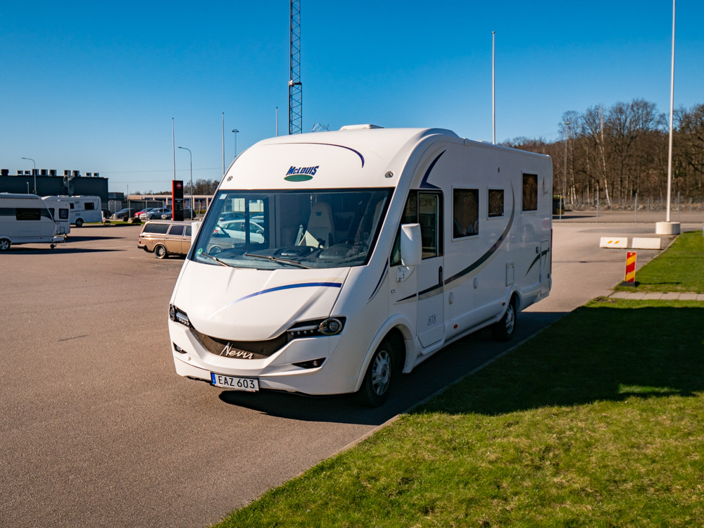 McLouis-NEVIS 878 *Queenbädd *AC bodel *Solcell-(2014)-3152419