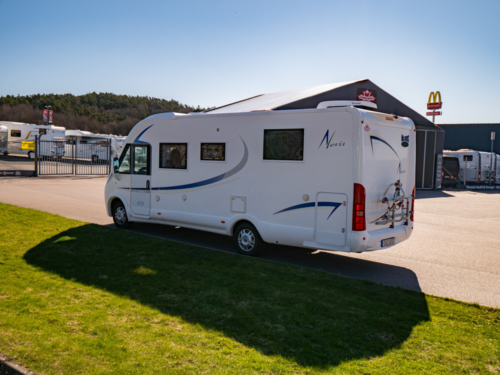 McLouis-NEVIS 878 *Queenbädd *AC bodel *Solcell-(2014)-3152420