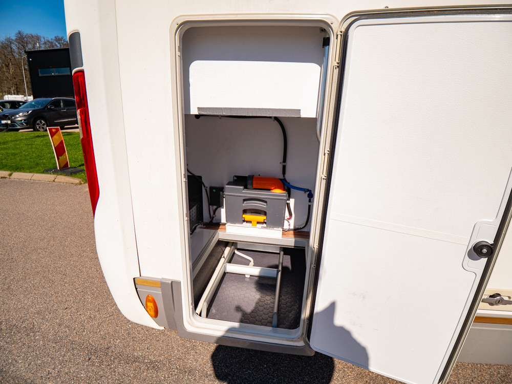 Adria-MATRIX SUPREME M 687 SLT-(2015)-3143647