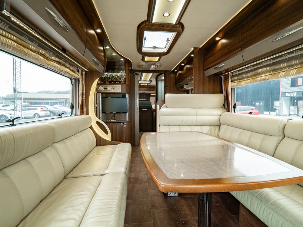 Bürstner-I 810 *Långbäddar *Automat *AC bodel *ALDE-(2011)-3113094