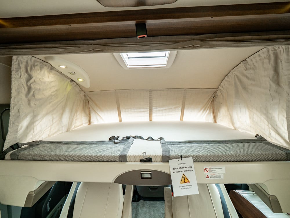 Bürstner-I 810 *Långbäddar *Automat *AC bodel *ALDE-(2011)-3113103