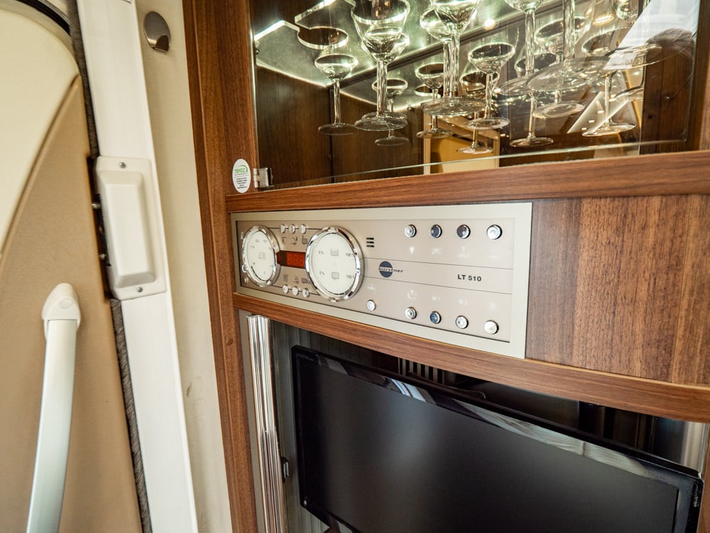 Bürstner-I 810 *Långbäddar *Automat *AC bodel *ALDE-(2011)-3113107