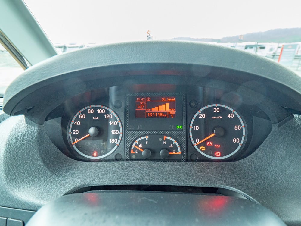 Bürstner-I 810 *Långbäddar *Automat *AC bodel *ALDE-(2011)-3113114