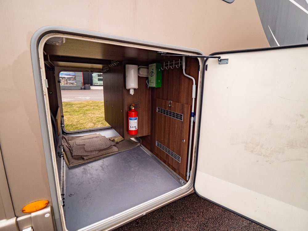 Bürstner-I 810 *Långbäddar *Automat *AC bodel *ALDE-(2011)-3113115