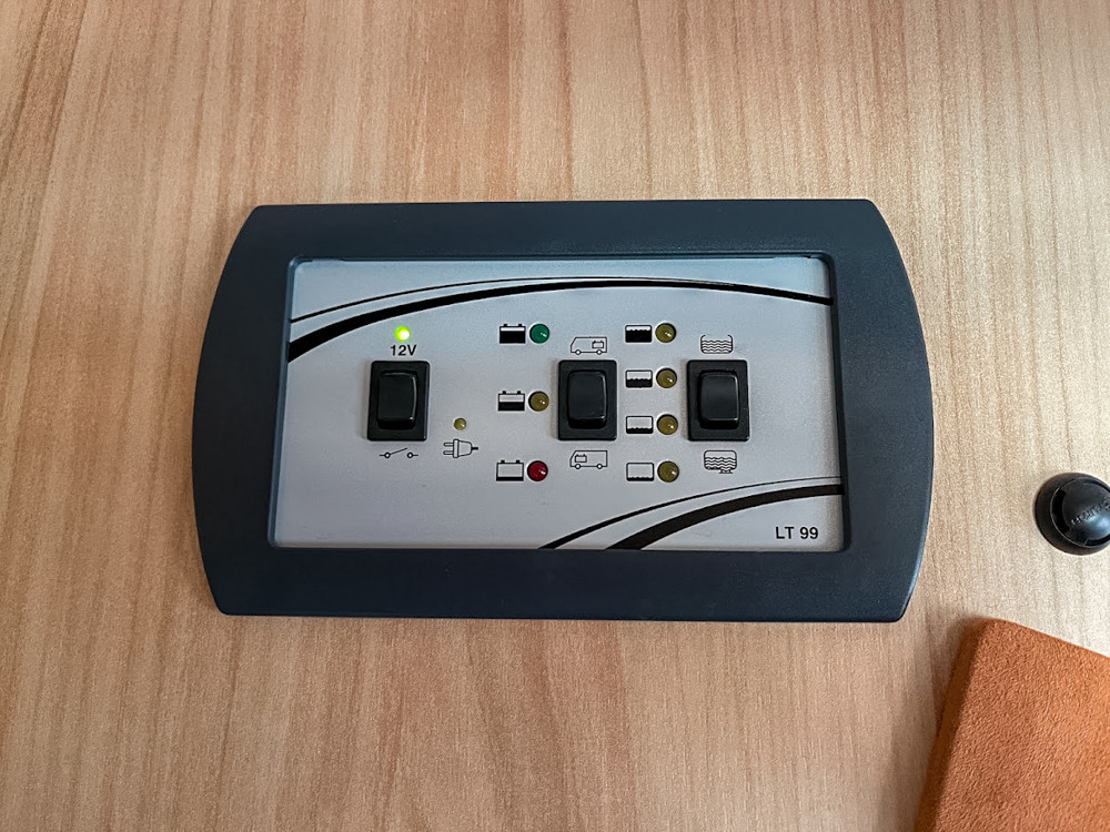 Sunlight-T 64 *Franskbädd *Markis *Cykelställ *-(2011)-3136945