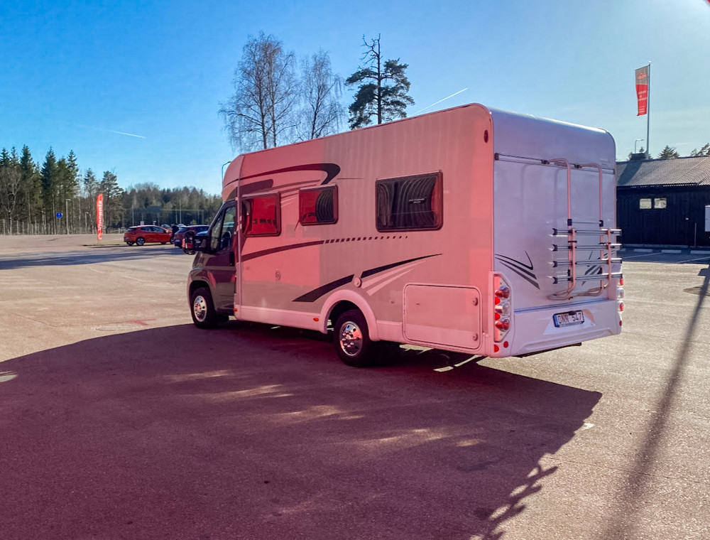 Sunlight-T 64 *Franskbädd *Markis *Cykelställ *-(2011)-3136956