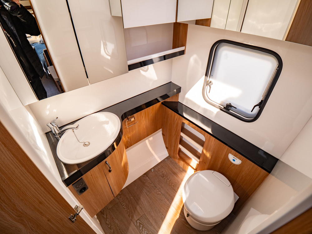 Hobby-460 SL EXCELLENT *Långbäddar *Truma-(2021)-3117286