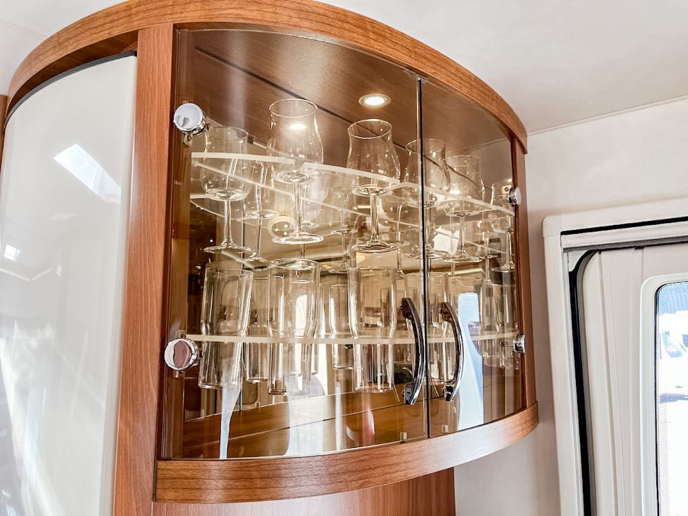 Hobby-HOBBY 560 UL EXCELLENT *Långbäddar *Mover *Cykelställ-(2015)-3136995