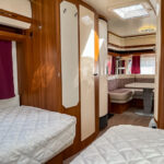 Hobby-HOBBY 560 UL EXCELLENT *Långbäddar *Mover *Cykelställ-(2015)-3136990