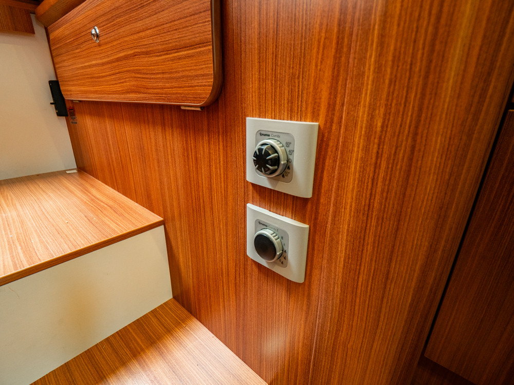 Adria-MATRIX M 680 SL *Långbäddar *Truma-(2012)-3115680