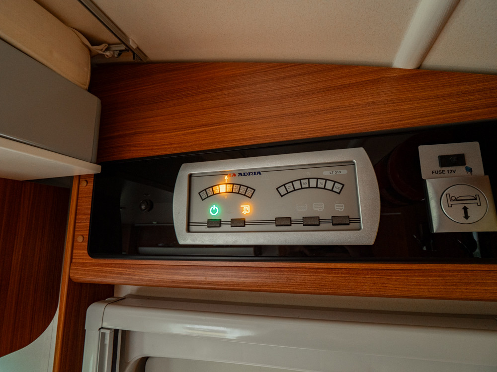 Adria-MATRIX M 680 SL *Långbäddar *Truma-(2012)-3115681