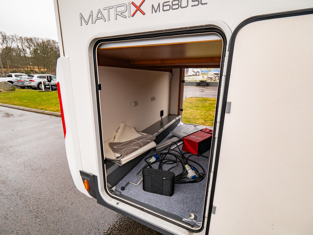 Adria-MATRIX M 680 SL *Långbäddar *Truma-(2012)-3115694