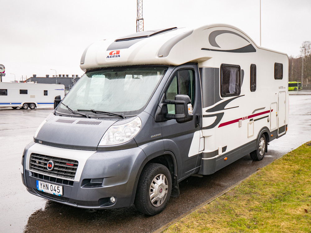 Adria-MATRIX M 680 SL *Långbäddar *Truma-(2012)-3115691