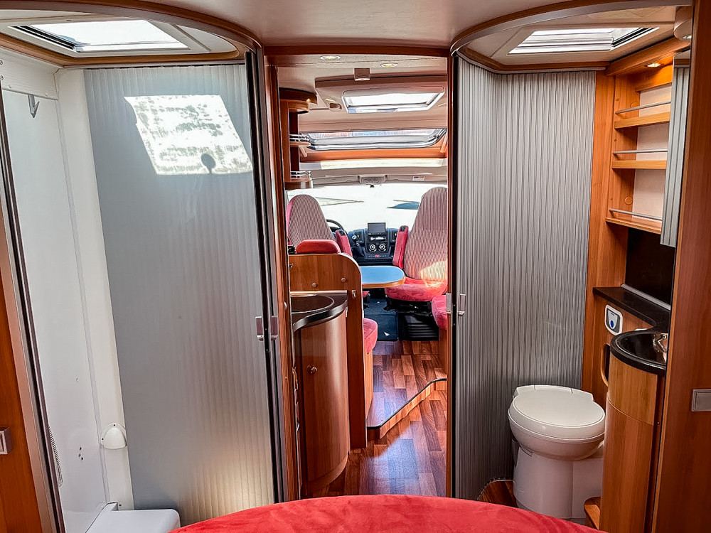 Hymer-T 698 CL *Queenbädd *Solcell * Cykelställ-(2011)-3136614