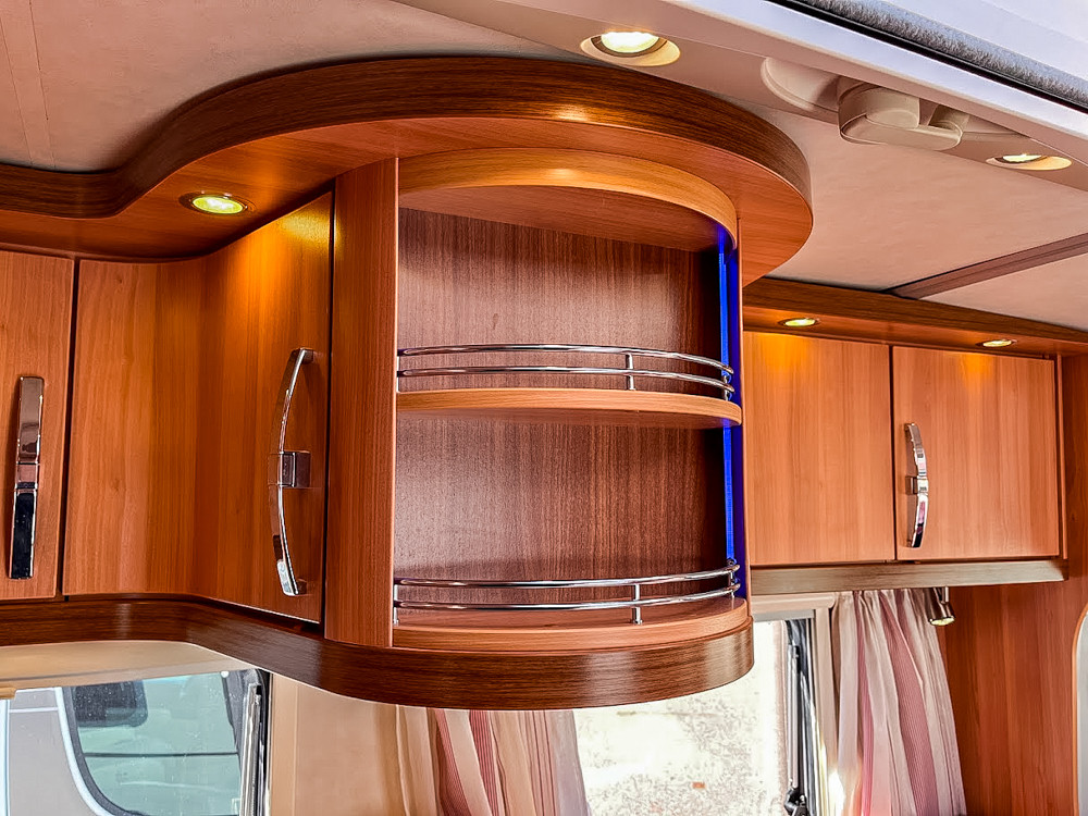 Hymer-T 698 CL *Queenbädd *Solcell * Cykelställ-(2011)-3136616