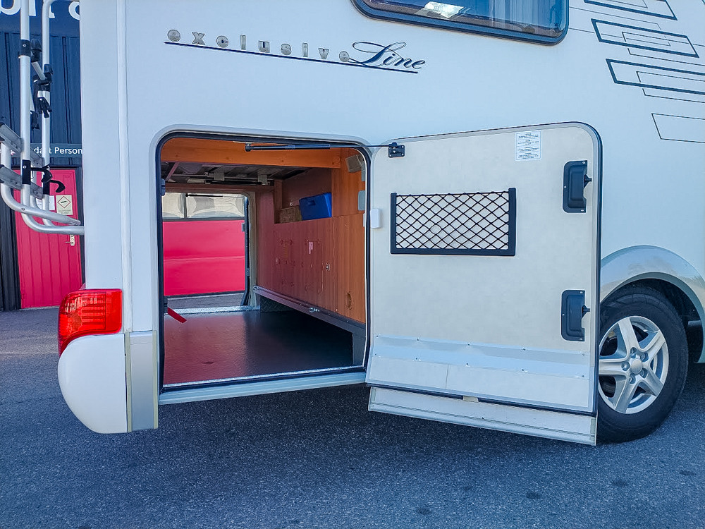 Hymer-T 698 CL *Queenbädd *Solcell * Cykelställ-(2011)-3136624