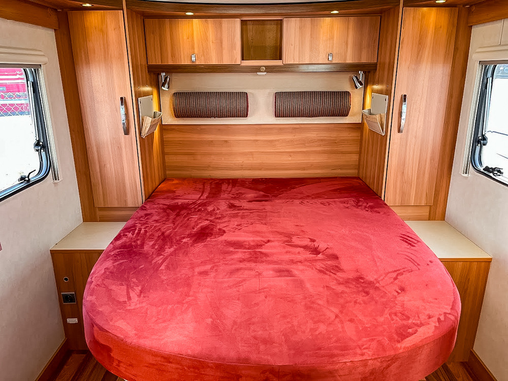 Hymer-T 698 CL *Queenbädd *Solcell * Cykelställ-(2011)-3136611