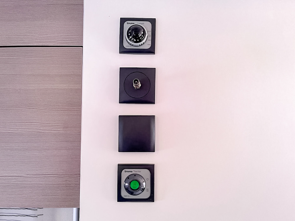 Adria-ACTION 361LH *Cykelställ dragbalk *LED-belysning-(2014)-3137526