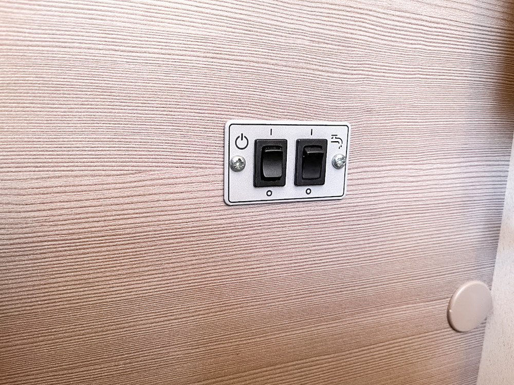 Adria-ACTION 361LH *Cykelställ dragbalk *LED-belysning-(2014)-3137527