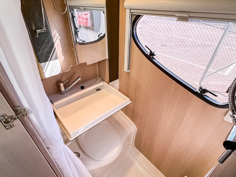 Adria-ACTION 361LH *Cykelställ dragbalk *LED-belysning-(2014)-3137531