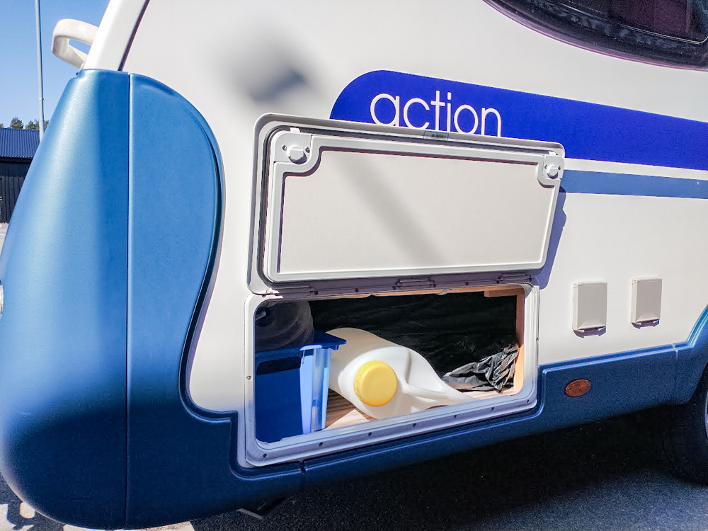 Adria-ACTION 361LH *Cykelställ dragbalk *LED-belysning-(2014)-3137533