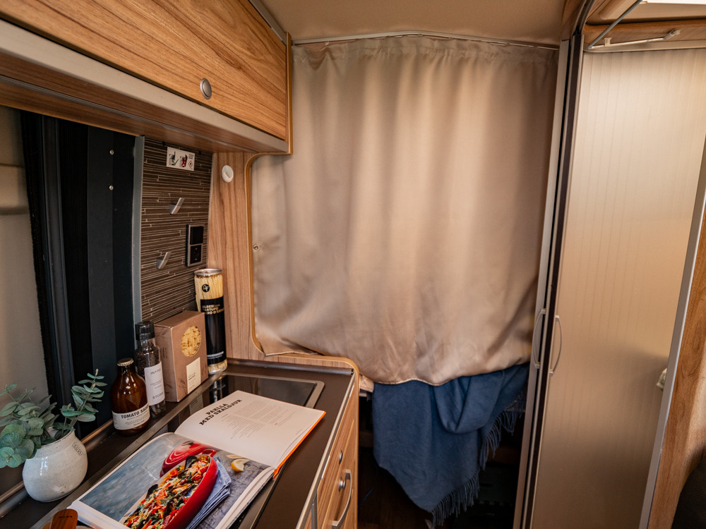 Hymer-AYERS ROCK *Automat *Solcell *Under 6m-(2017)-3152493