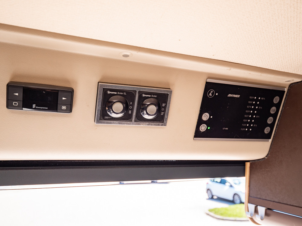 Hymer-AYERS ROCK *Automat *Solcell *Under 6m-(2017)-3152494