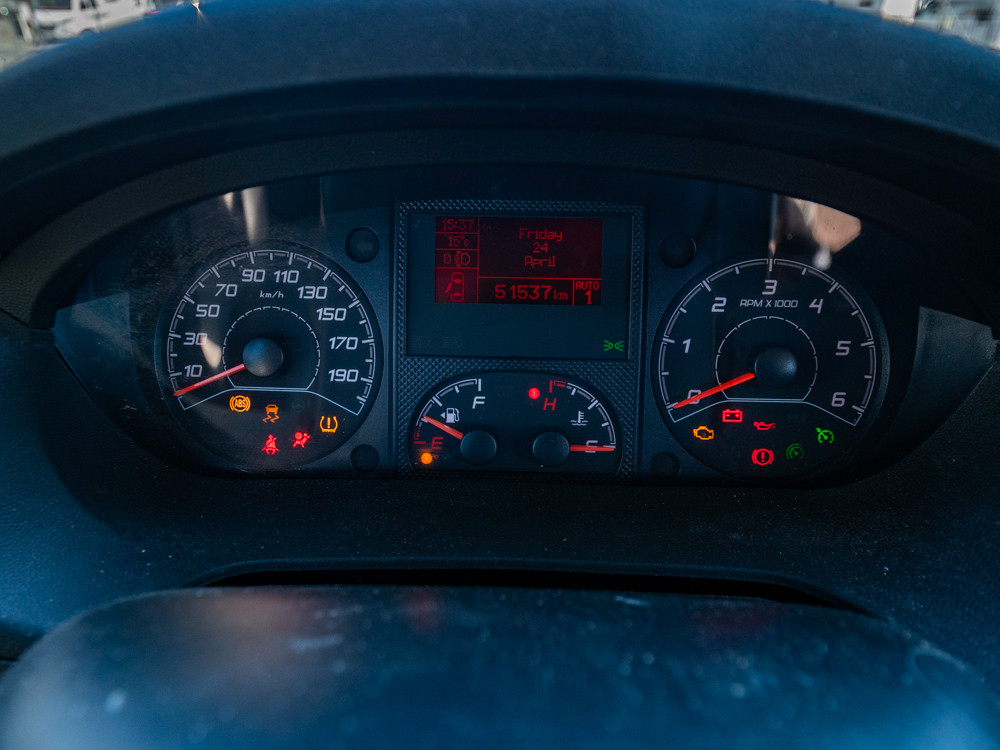 Hymer-AYERS ROCK *Automat *Solcell *Under 6m-(2017)-3152498