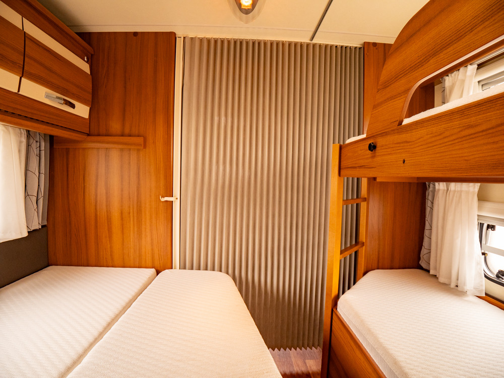 Knaus-590 UK Südwind *ALDE *Förtält *Barnkammare-(2016)-3141104