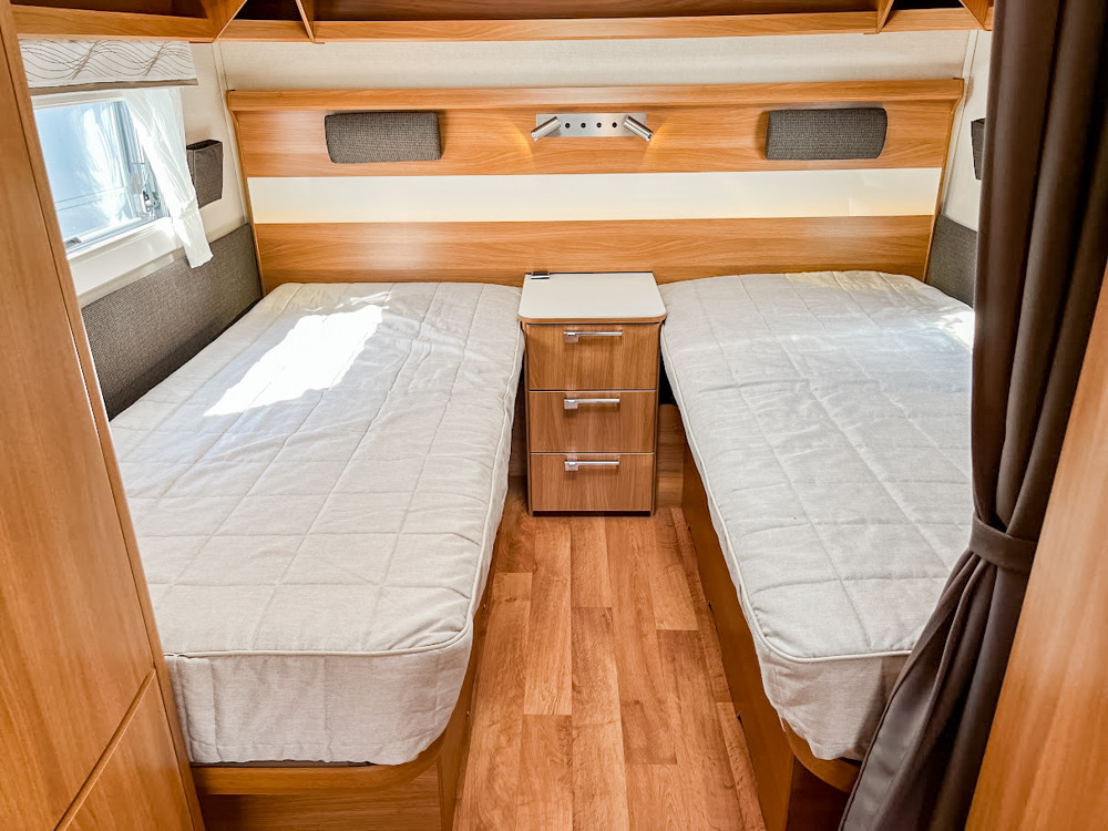 KABE-SAFIR GLE KS *Långbäddar *Mover *Cykelställ dragbalk-(2015)-3137116