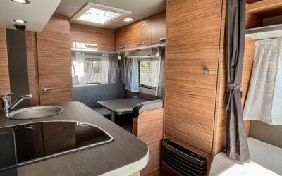 Husvagnar till salu 104 Weinsberg-Cara One 390 QD Edition Hot *Skinnklädsel *El-golv-(2025)-3136211