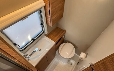 Husvagnar till salu 117 Weinsberg-Cara One 390 QD Edition Hot *Skinnklädsel *El-golv-(2025)-3136226