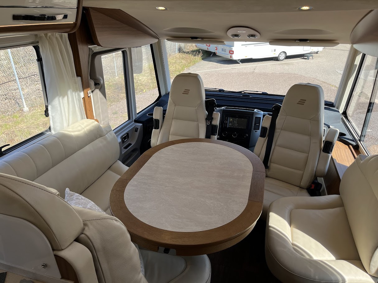 Hymer-B 690 *Automat * Queenbädd * Hydrauliska stödben-(2019)-3152437