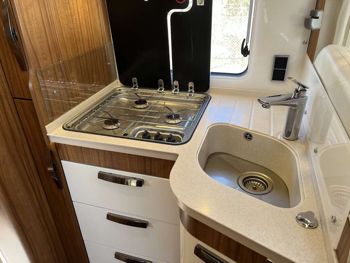 Hymer-B 690 *Automat * Queenbädd * Hydrauliska stödben-(2019)-3152439