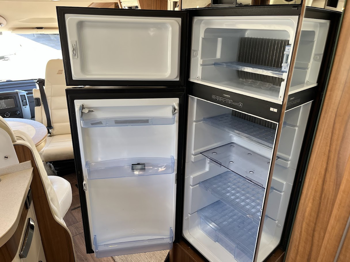 Hymer-B 690 *Automat * Queenbädd * Hydrauliska stödben-(2019)-3152440