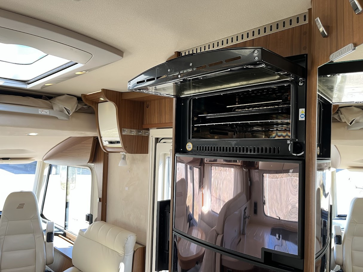 Hymer-B 690 *Automat * Queenbädd * Hydrauliska stödben-(2019)-3152441