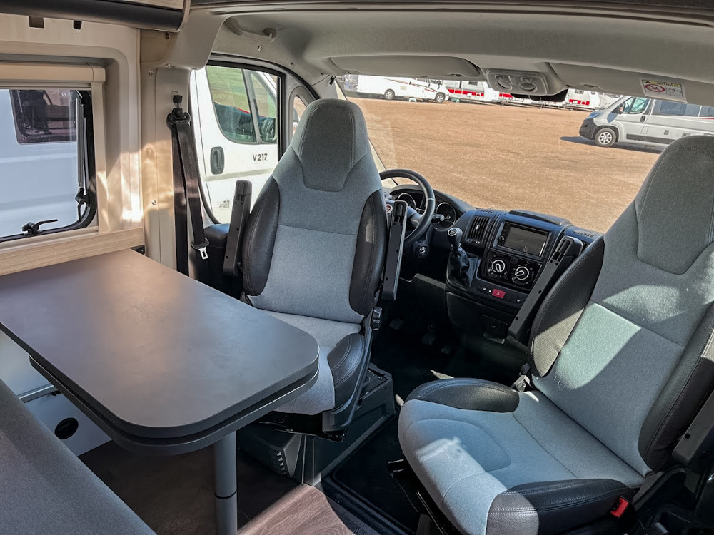 Sun Living-V-SERIES 65 SL *Långbäddar *Solcell *Isofix-(2021)-3136899