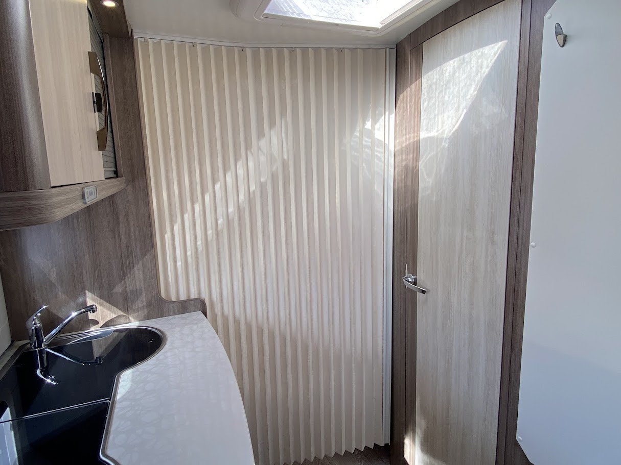 Hobby-460 LU DE LUXE *Långbäddar *Golvvärme *Förtält-(2016)-3157033