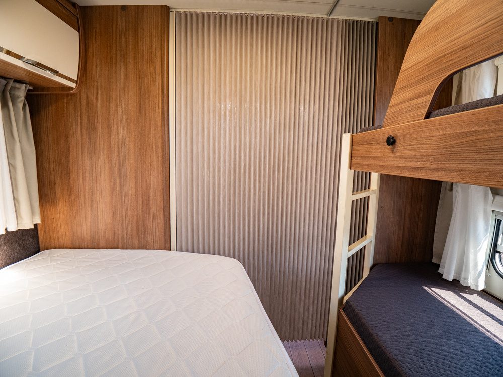 Knaus-Südwind 590 UK Scandinavian Selection *ALDE *Barn-(2020)-3157052