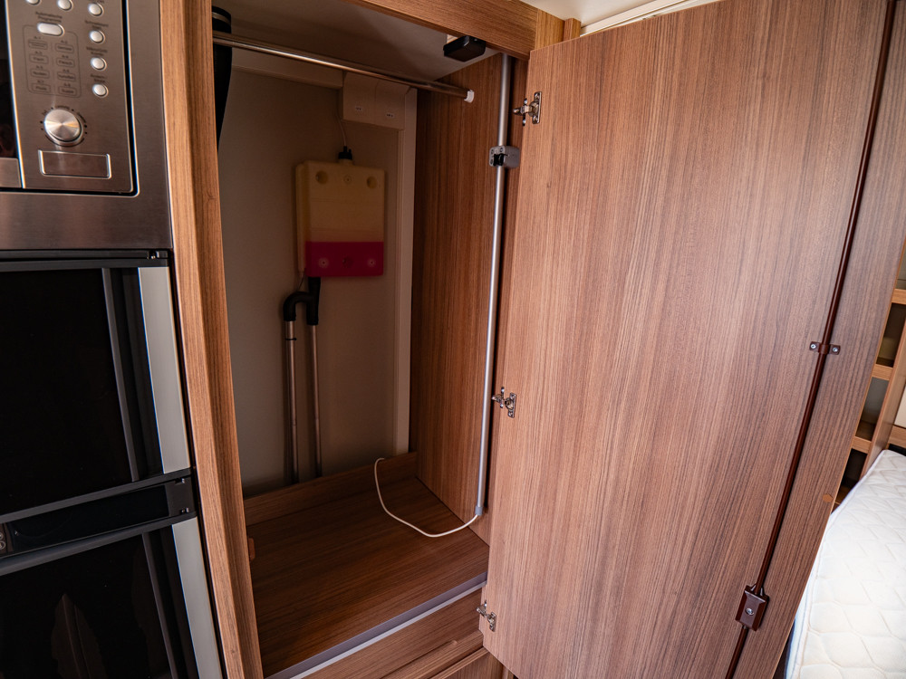 Knaus-Südwind 590 UK Scandinavian Selection *ALDE *Barn-(2020)-3157055