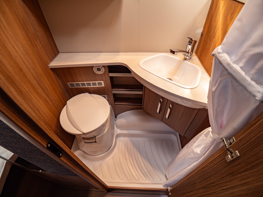 Knaus-Südwind 590 UK Scandinavian Selection *ALDE *Barn-(2020)-3157057