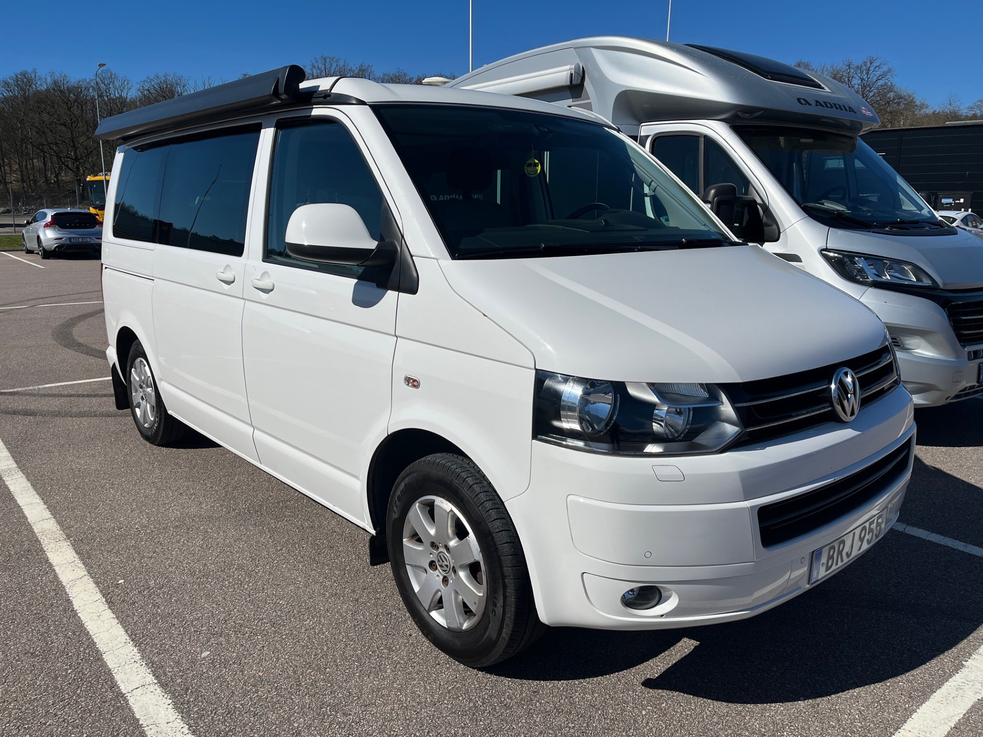 Volkswagen-CALIFORNIA-(2015)