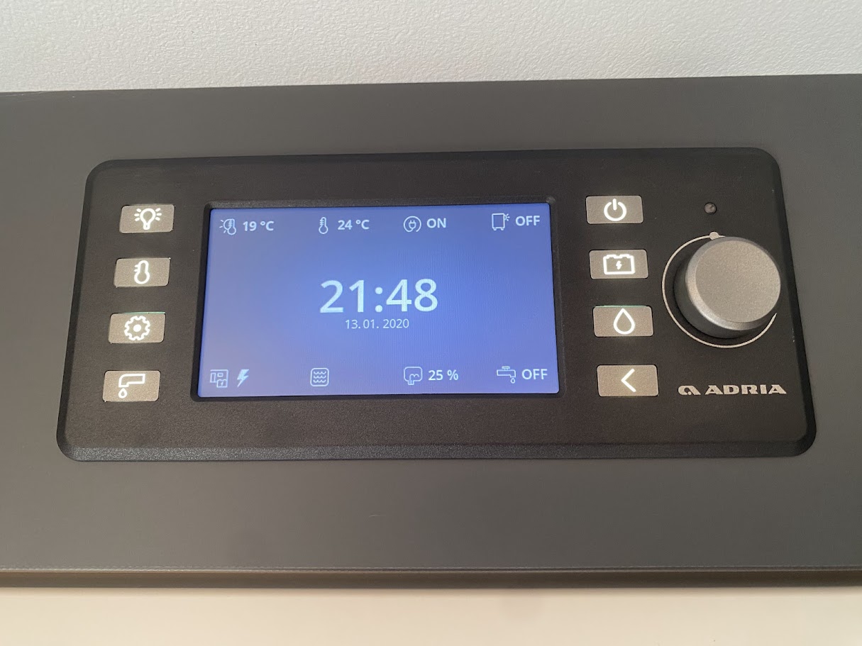 Adria-ALPINA 613 UT-(2022)