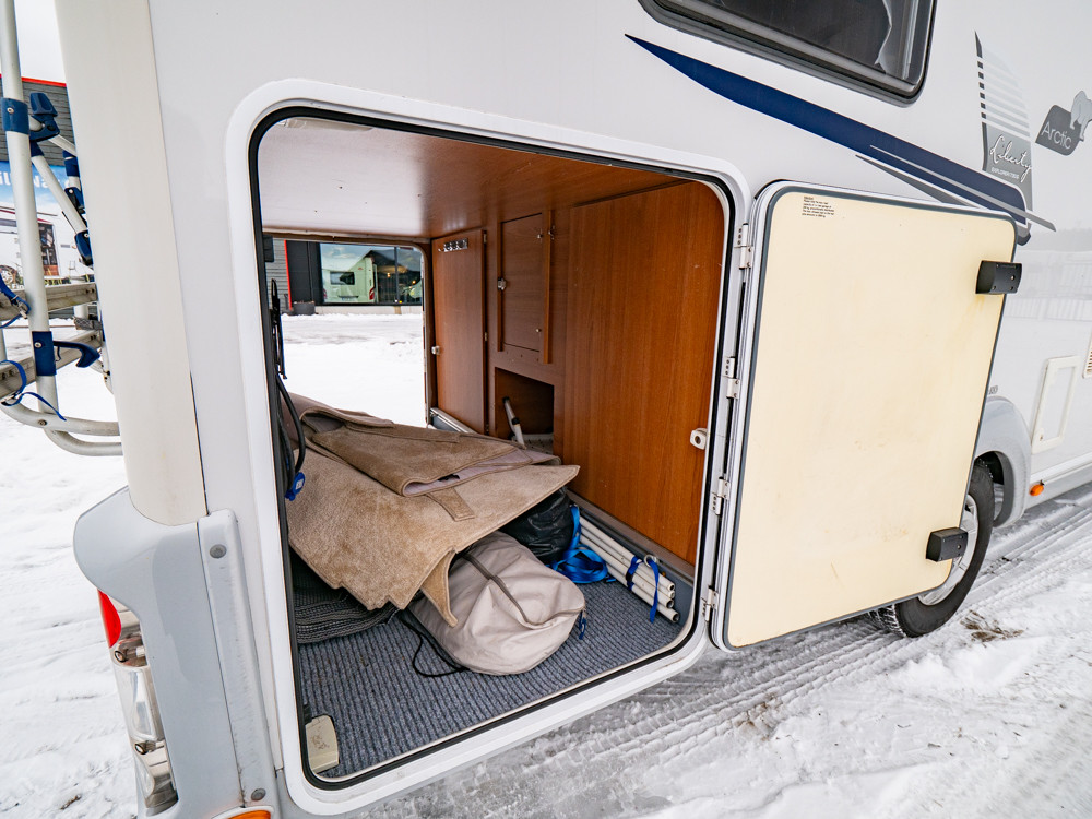 LMC-Explorer I 730 *Långbäddar *ALDE *Solceller-(2012)-3179575