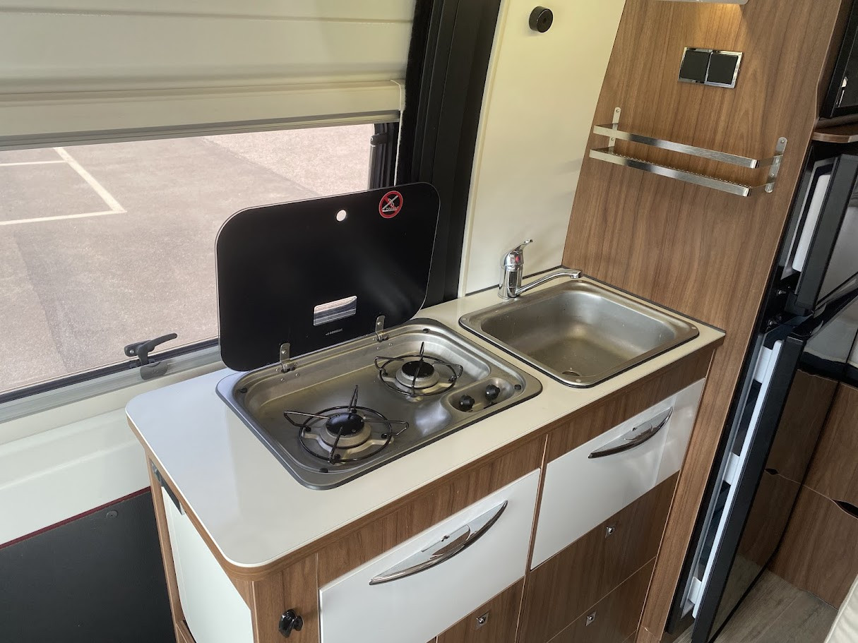 Pilote-V600G *Truma *AC-bodel *Cykelställ-(2018)-3162807