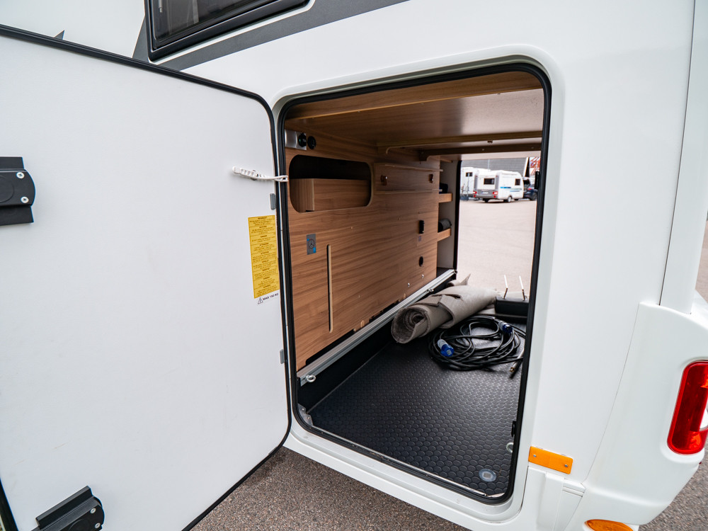 Adria-CORAL 670 DL-(2021)-3182268