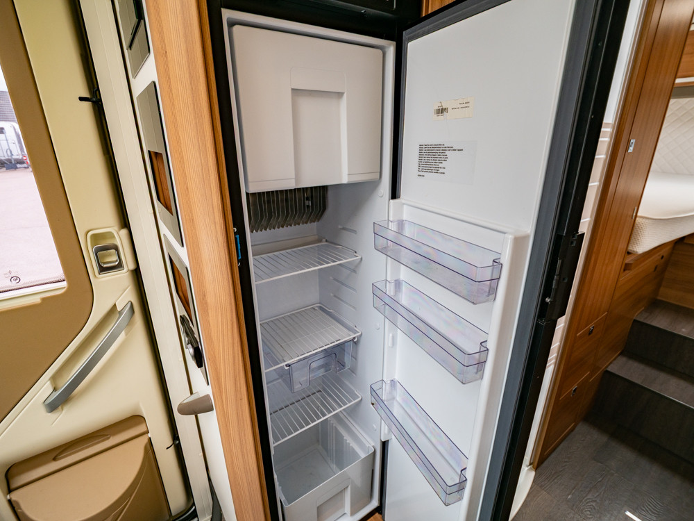 Adria-CORAL 670 DL-(2021)-3182274