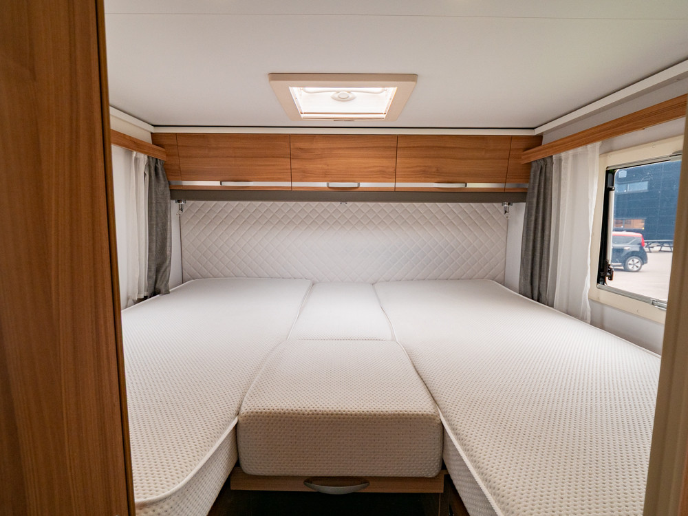 Adria-CORAL 670 DL-(2021)-3182277