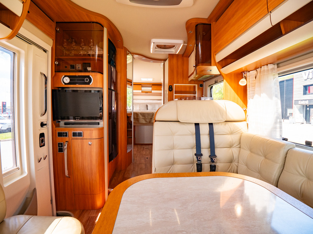 Hymer-B 898 SL ED-S *Queenbädd-(2015)-3199479