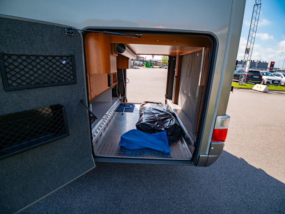 Hymer-B 898 SL ED-S *Queenbädd-(2015)-3199502